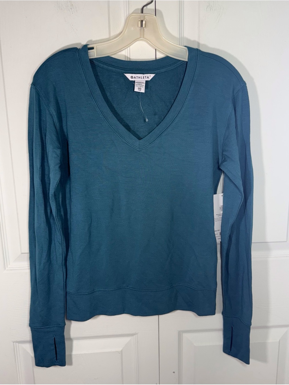 Athleta V-Neck Long Sleeve Pullover
